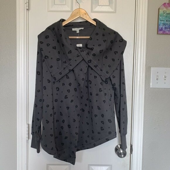 OLIVE & OAK Gray Leopard Draped Front Button Sweater Cardigan Size Small - Picture 2 of 7